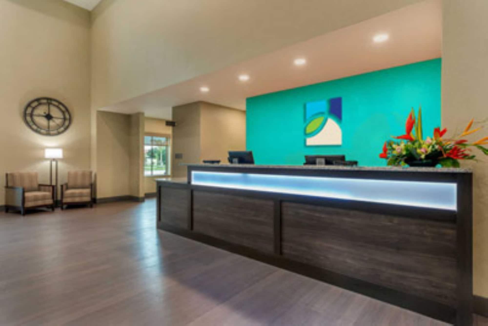 Ameniti Bay - Best Western Signature Collection Fruitville Buitenkant foto