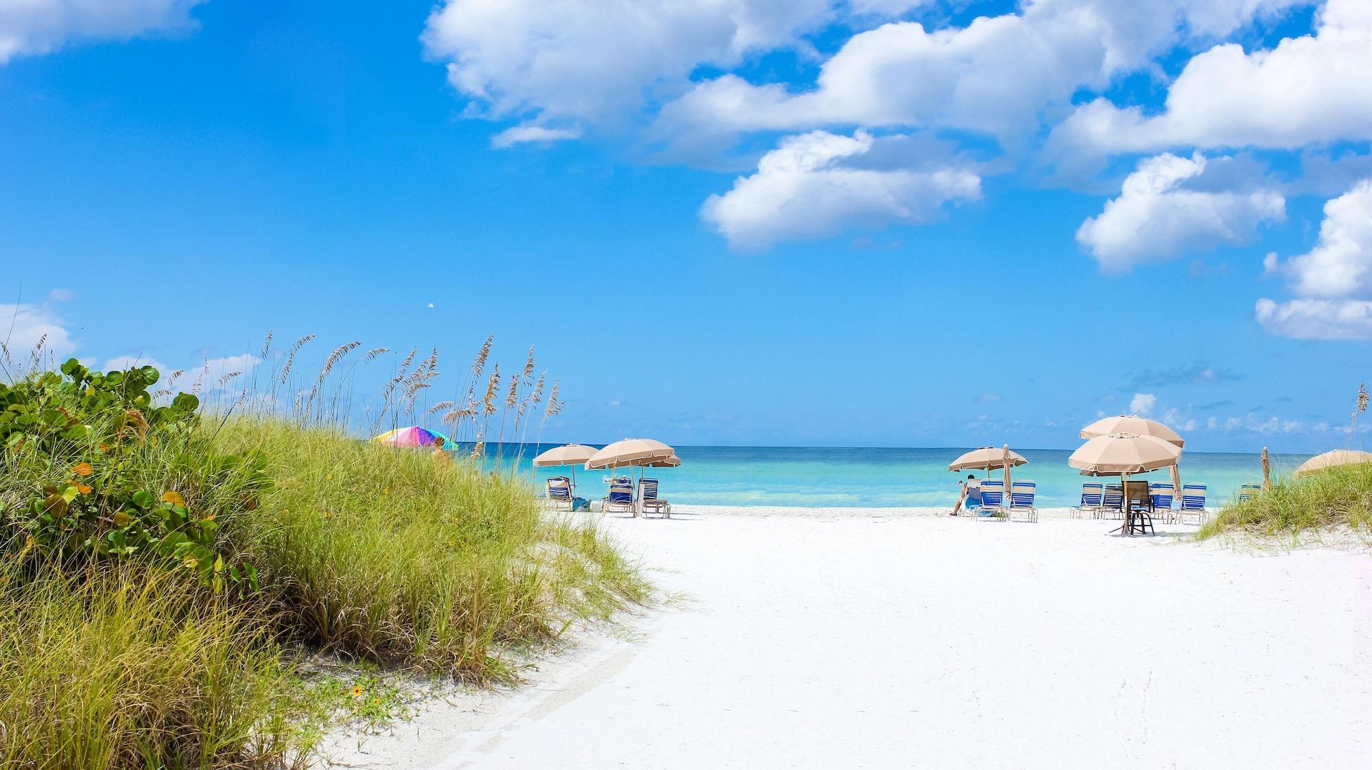Ameniti Bay - Best Western Signature Collection Fruitville Buitenkant foto