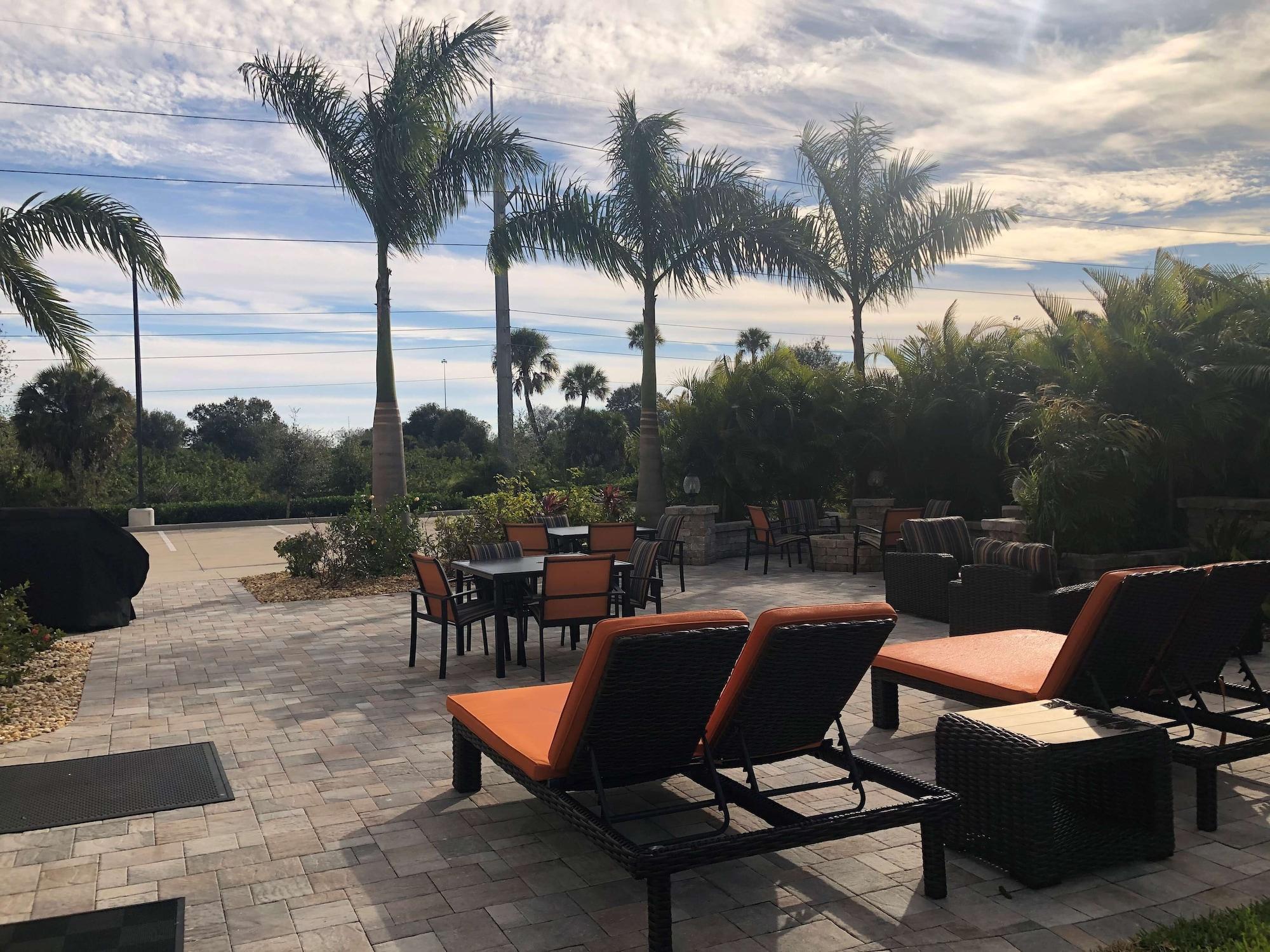 Ameniti Bay - Best Western Signature Collection Fruitville Buitenkant foto